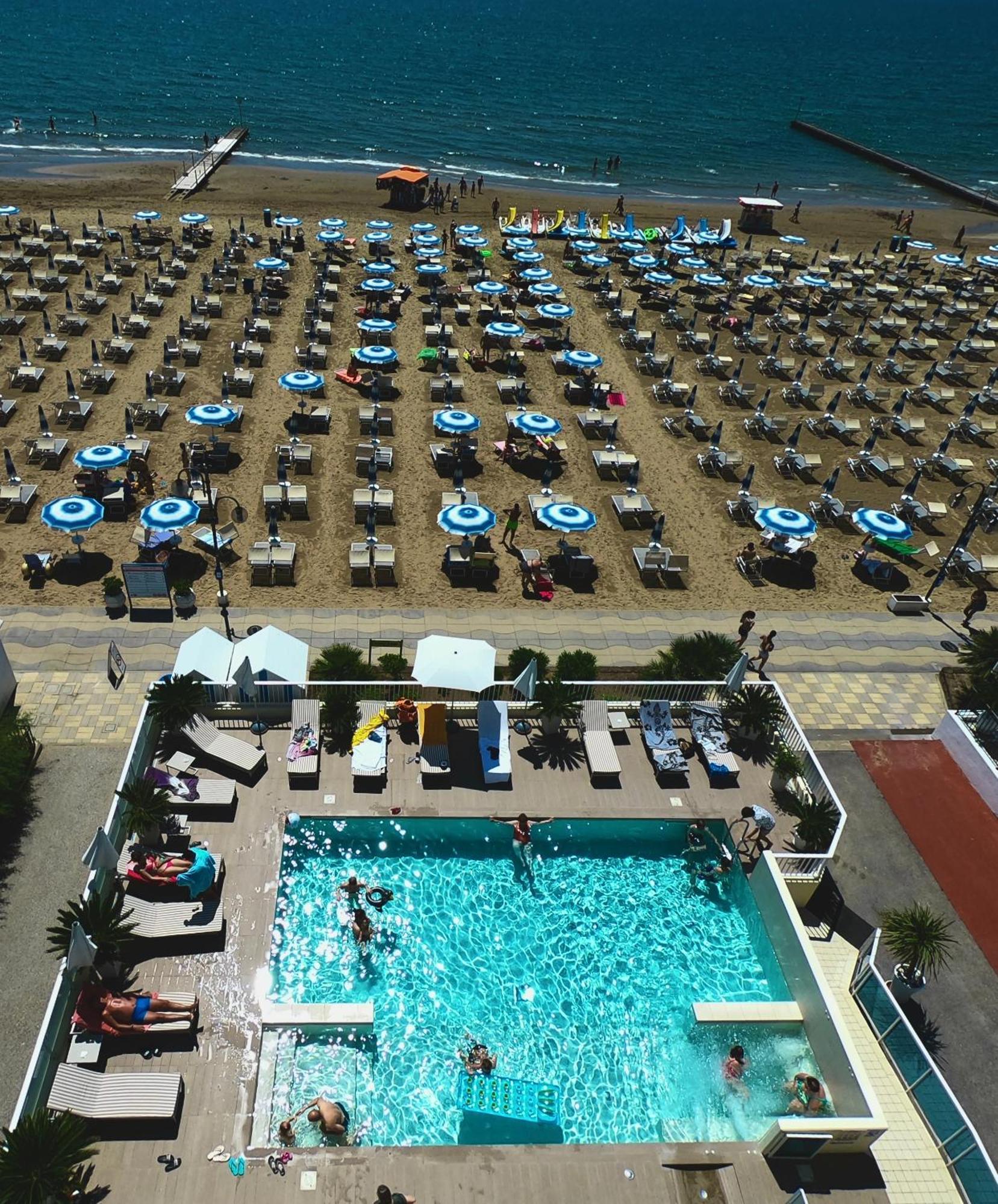 Hotel Canarie Lido di Jesolo Eksteriør billede