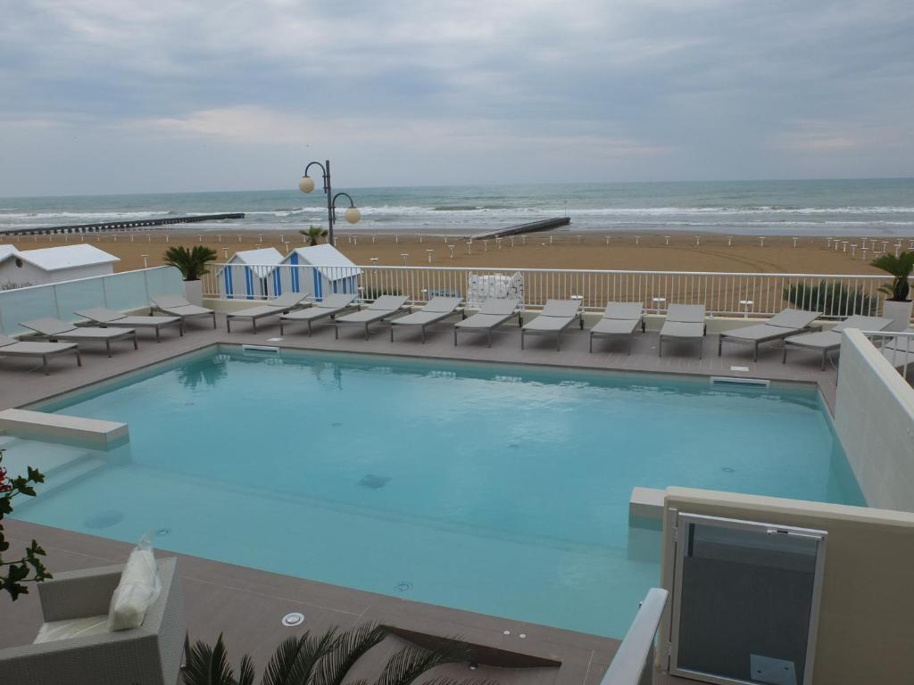 Hotel Canarie Lido di Jesolo Eksteriør billede